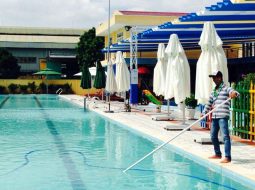 Việc thiết kế và lắp đặt mái xếp di động cho hồ bơi cũng phải đo đạc cẩn thận và chính xác nhất