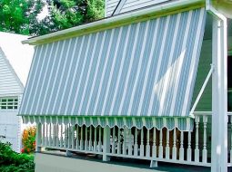 Hãy thu gọn lại mái hiên để bảo vệ mái hiên di động vào mùa mưa